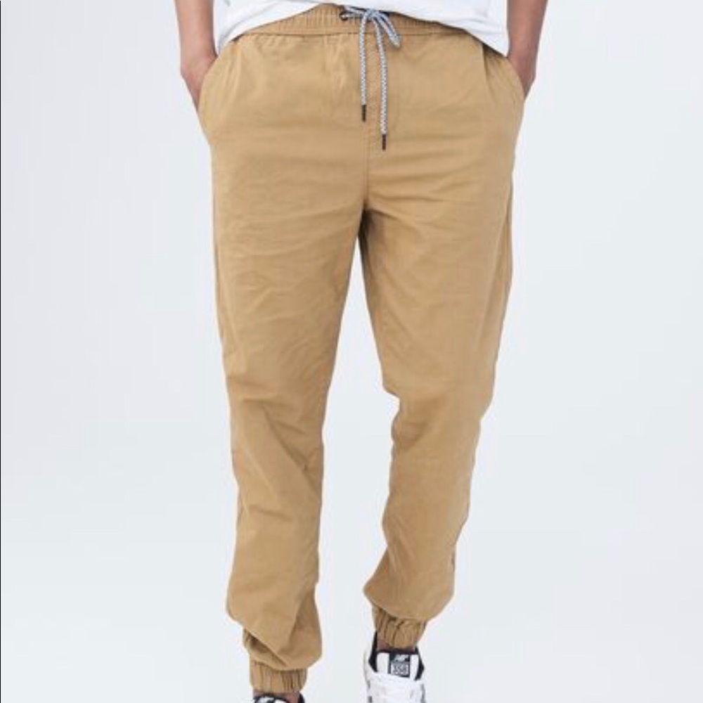 4 PAIRS! Men’s Aeropostale Joggers